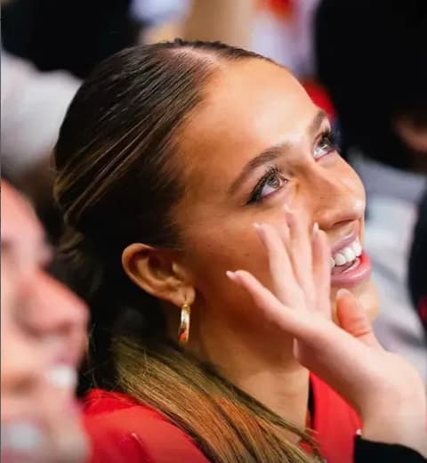 Tate McRae makes an appearance at a 'Flames' game in her hometown of Calgary