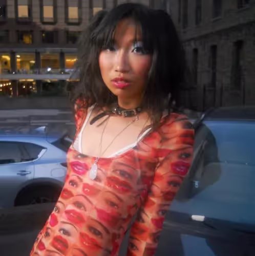 Crystal Toto, portrait