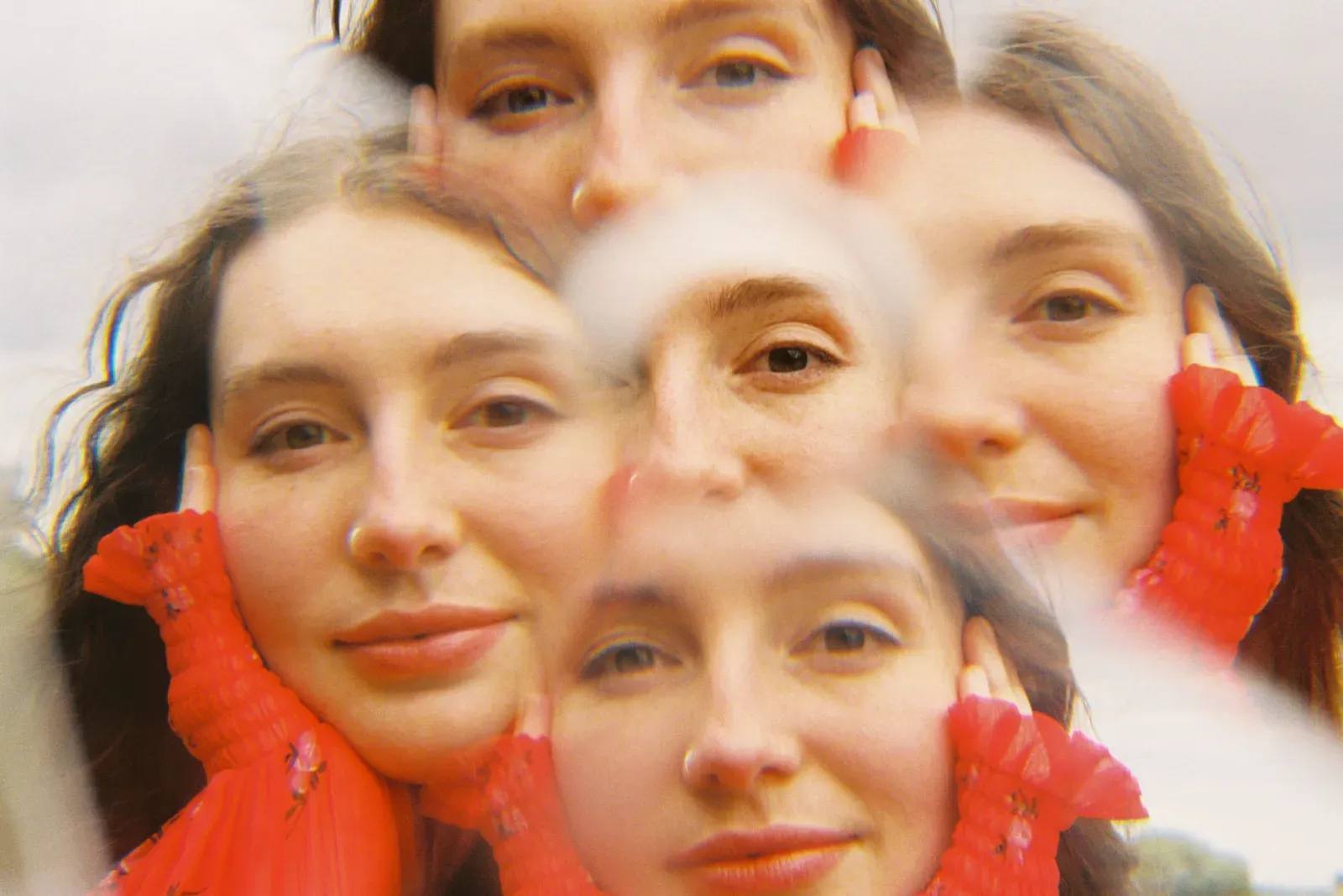 Zerrin-Talking-To-Myself-Cloud-Baby- Laura Prieto