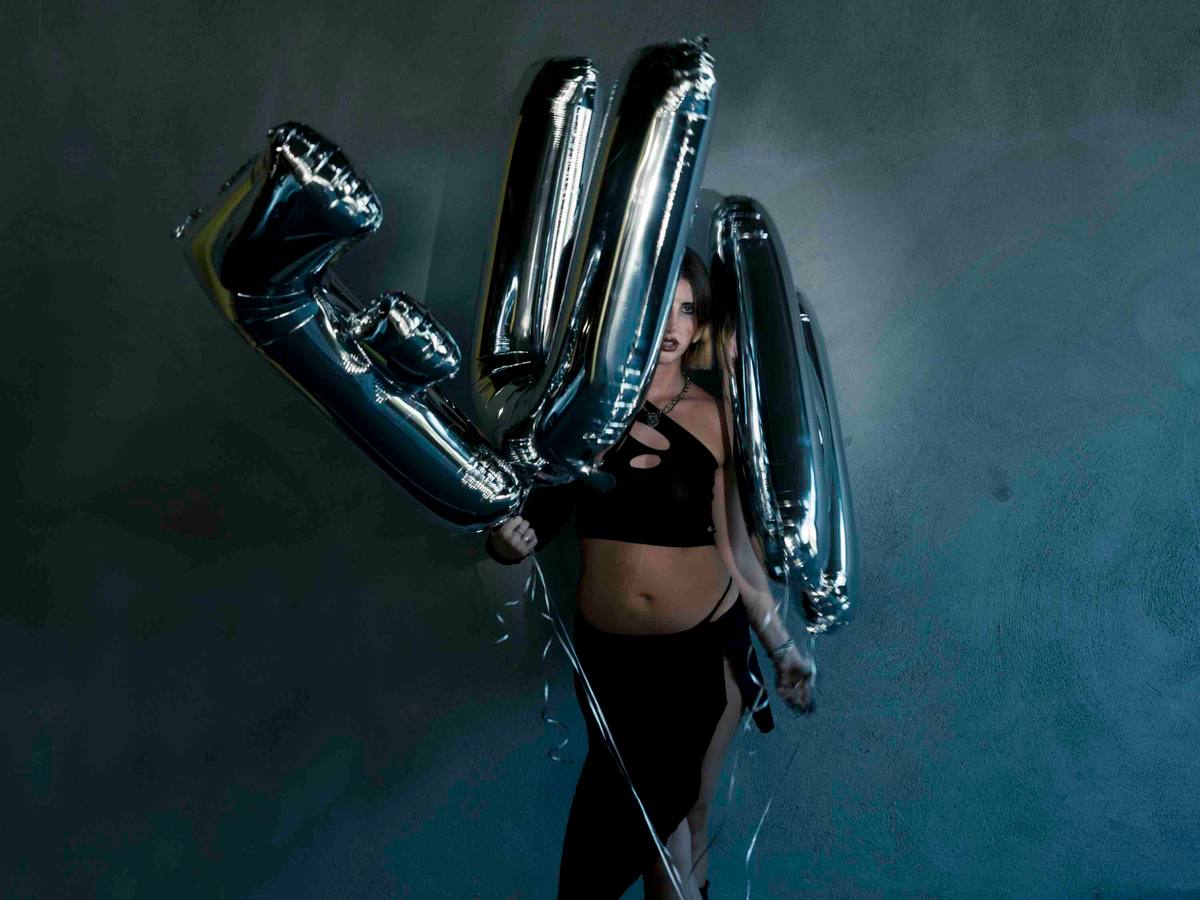 Ella Rosa, pr photo for Fun, cr - callum walker hutchinson