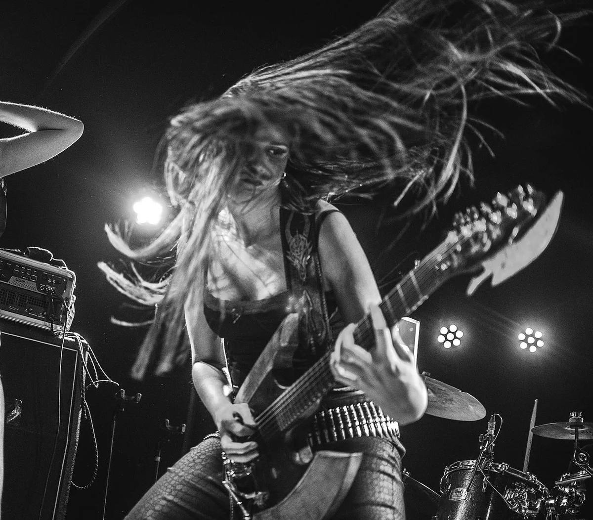 Conan & the Malis, black and white photo on the stage