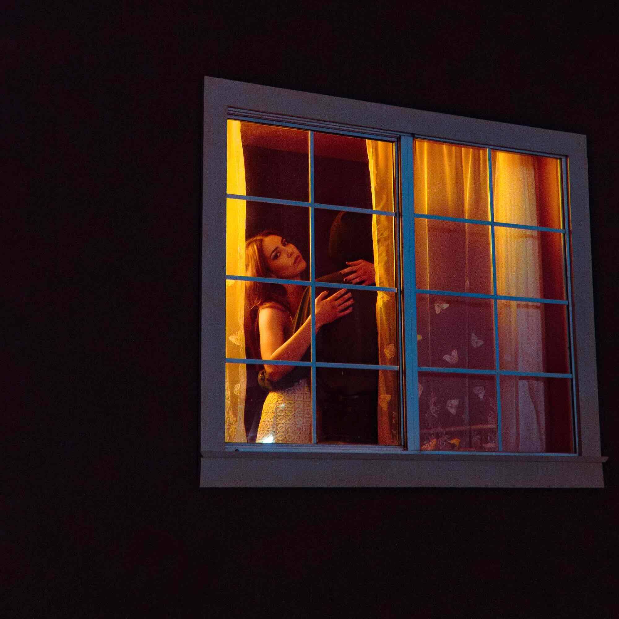 Ana Luna, "Dance in a Trance", single cover art