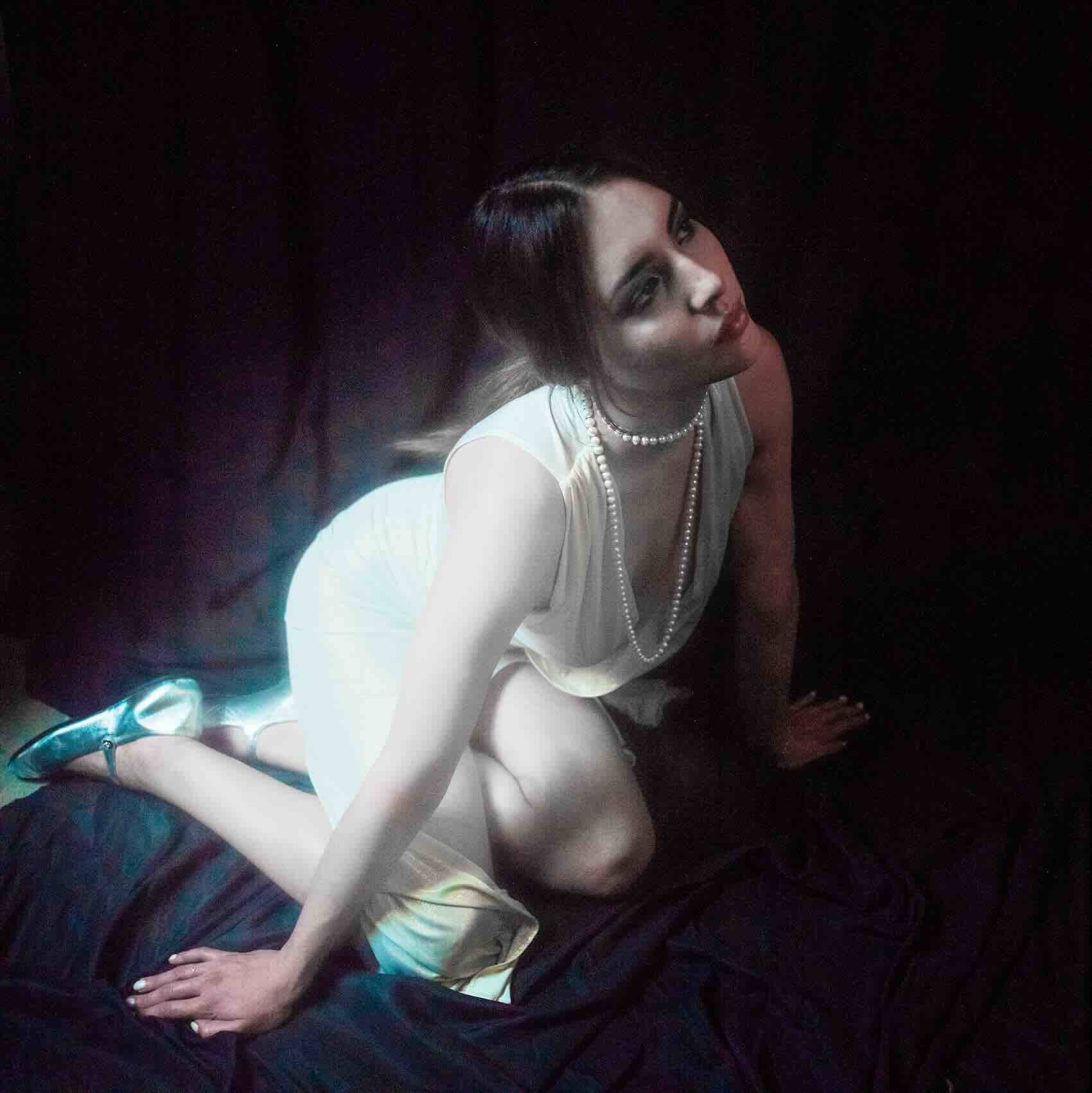 Ana Luna, "Daddy's Empire" single cover art